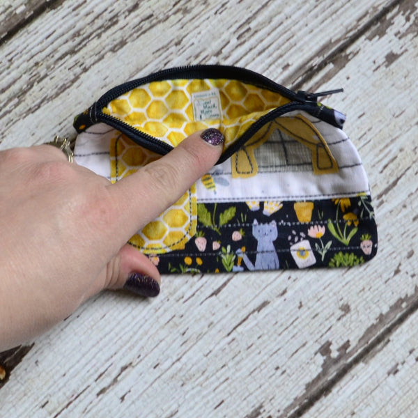 Camper Coin Purse - Group L