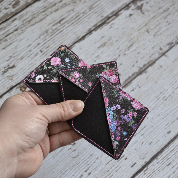 Corner Bookmark - Black Florals