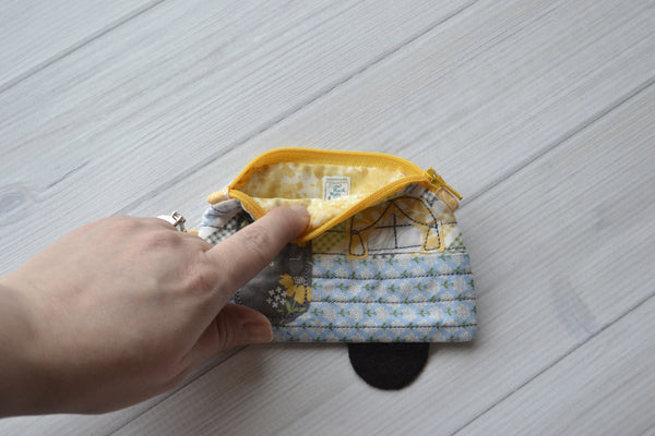 Camper Coin Purse - C19