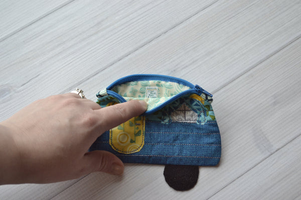 Camper Coin Purse - C40