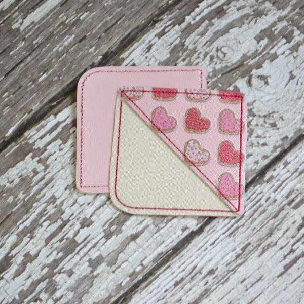 NEW! Corner Bookmark - Valentine's Day (Heart)