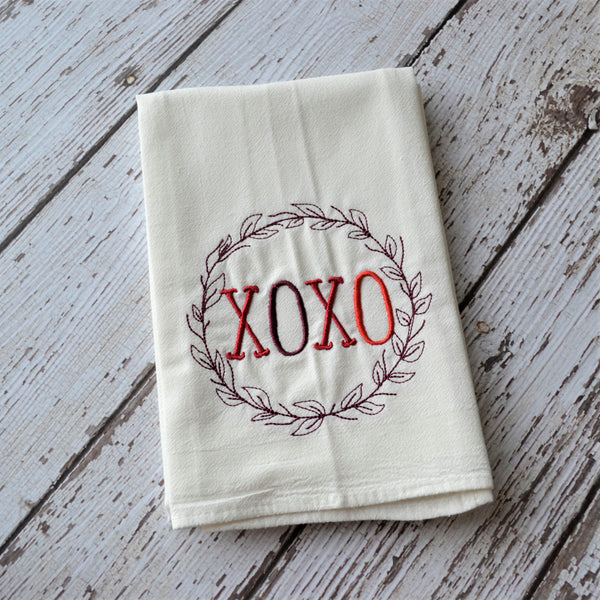 XOXO laurel Floursack Towel - Valentine's Day