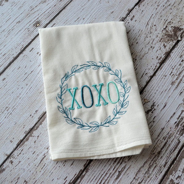 XOXO laurel Floursack Towel - Valentine's Day